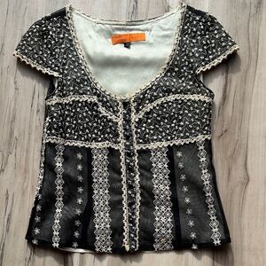 Elegant Cynthia Steffe Black Intricate Lace Trim Top
